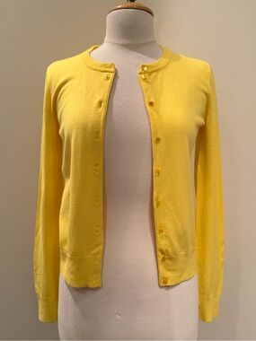 Spense Knits Bright Yellow Women's Crewneck Button Cardigan